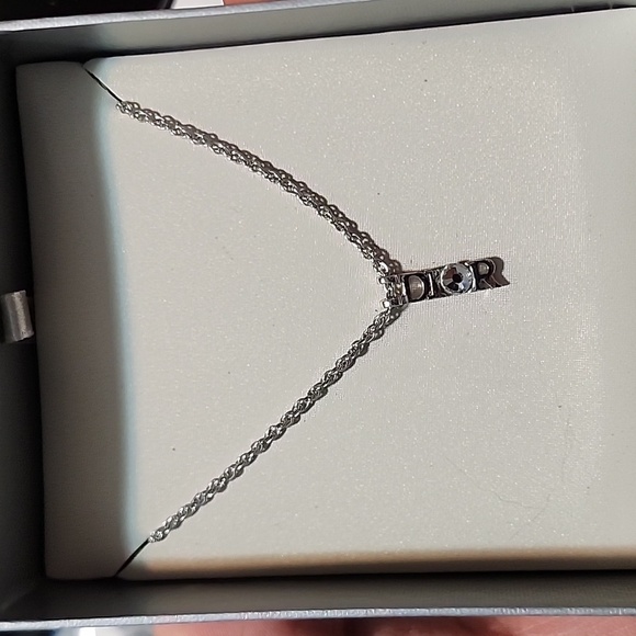 Dior 📦  Necklace Authentic 💯 - Picture 6 of 7